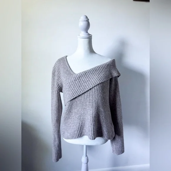 ASTR Assymetric Foldover One Shoulder Rib Sweater - Picture 7 of 12